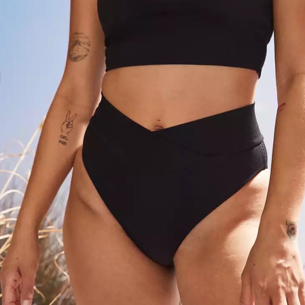Aerie Black Ribbed Crossover High Cut Bikini Bottoms